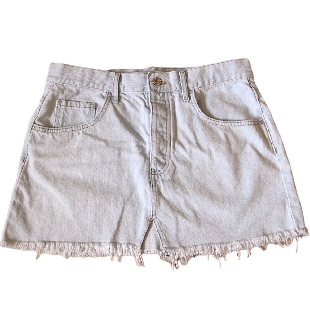 🇺🇸 BUNDLE - 5/$15 F21 Light Blue Frayed Hem Denim Skirt, Women’s/Juniors 30